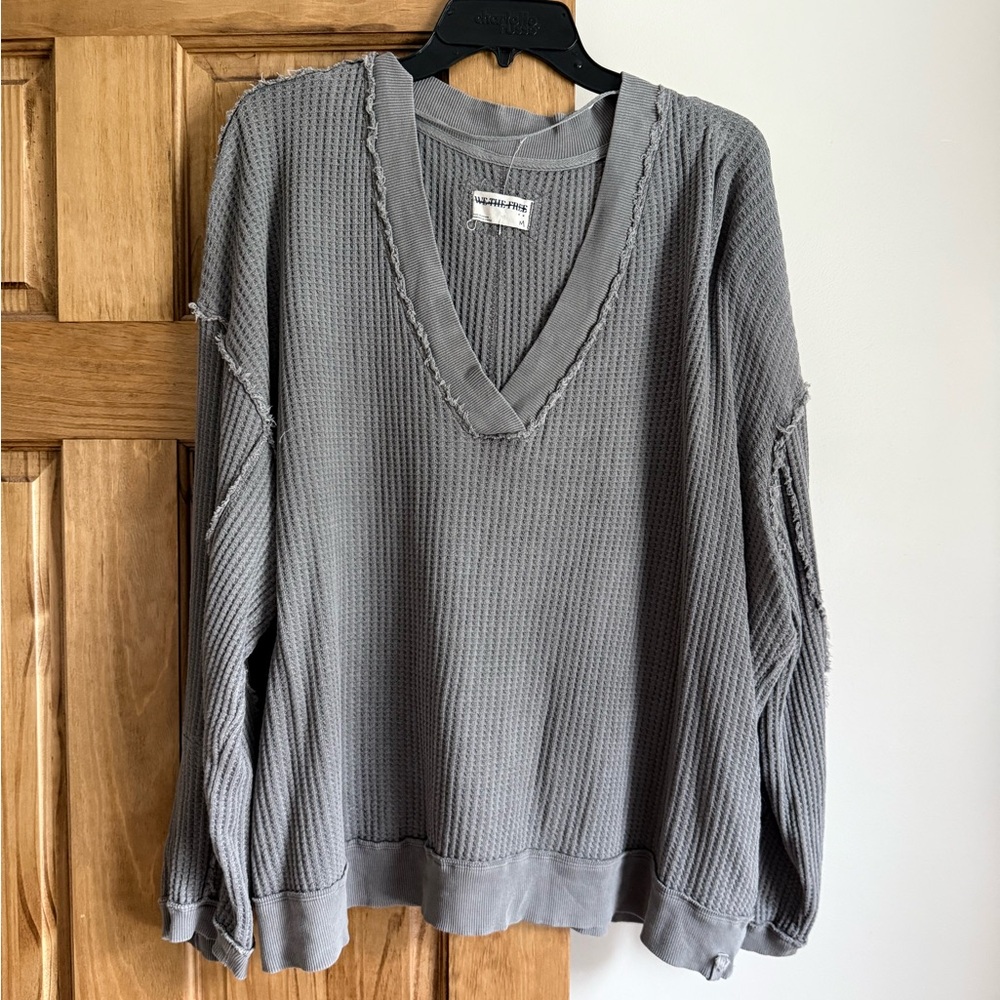 We The Free Ricky Thermal Charcoal V-Neck Top - Picture 3 of 4